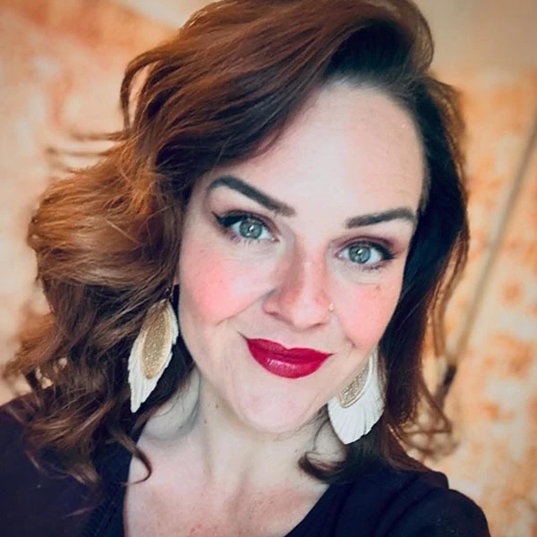 Photo of Erin Barnes