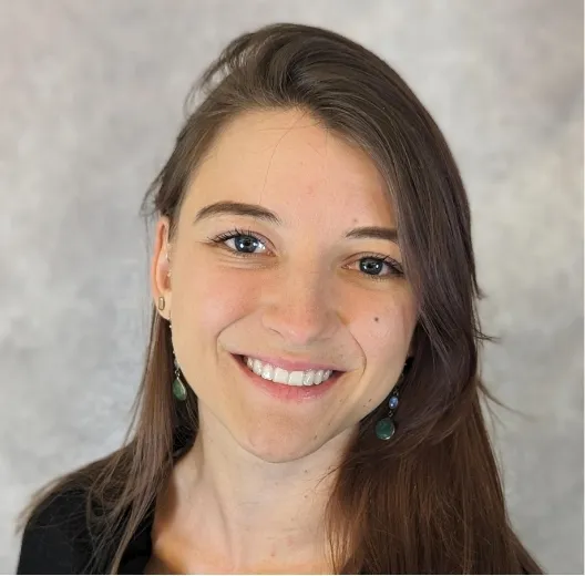 Photo of Amanda Pazos