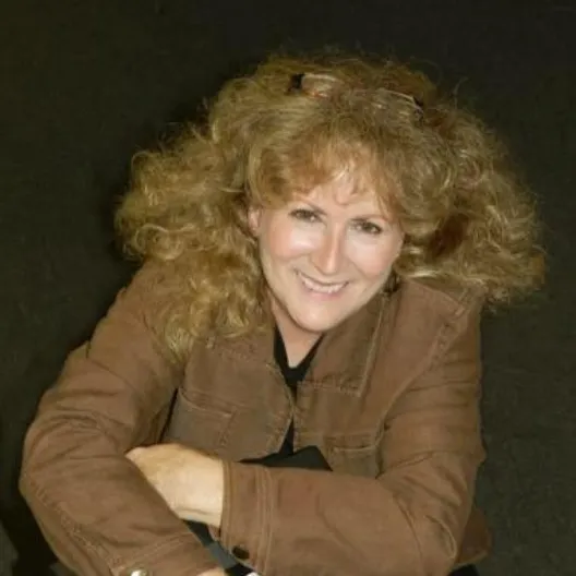 Photo of Ellen Milligan